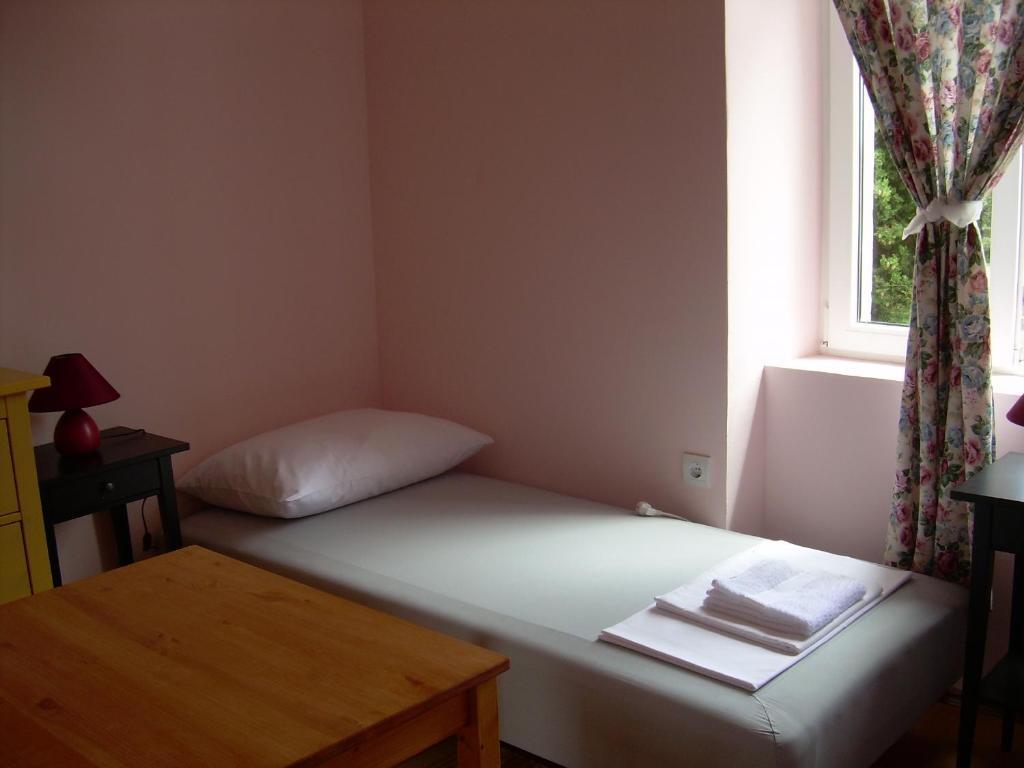 Phara Hostel Gdinj Номер фото